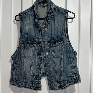 American Eagle Outfitters Embroidered Denim Jacket